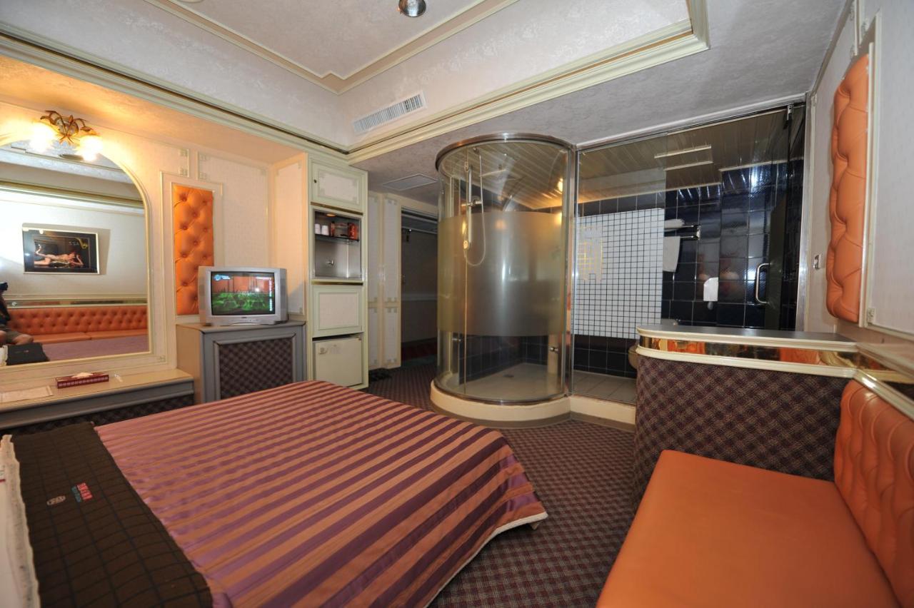 Cyue Chao Hotel Taoyuan Zewnętrze zdjęcie